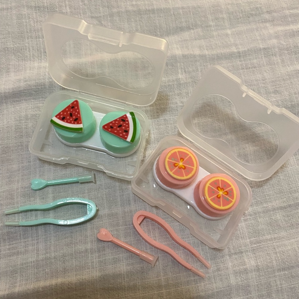 Contact cases